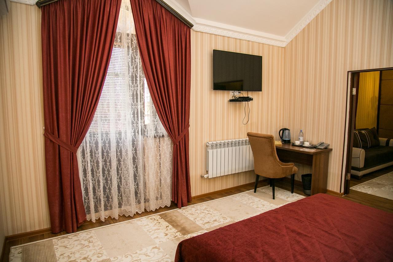 Complex Bella Vista Hotel Kyzylorda Eksteriør billede